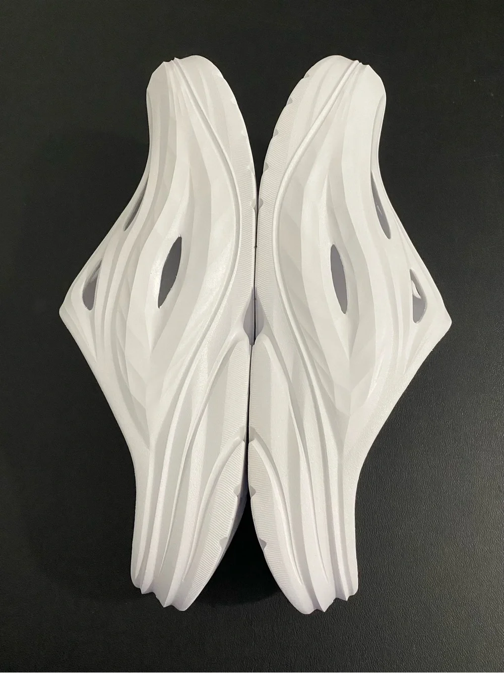 New Hoka Ora Recovery Slip On Mules Slides White Men’s 14 NWOT